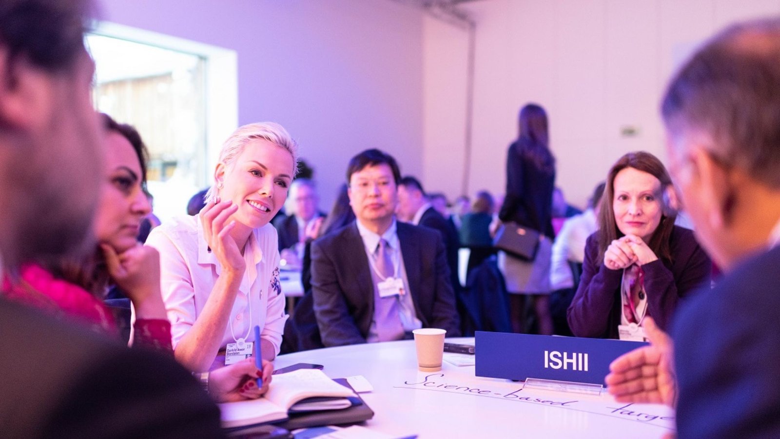 People Sitting While Talking at the Best Business Networking Events in Fonni